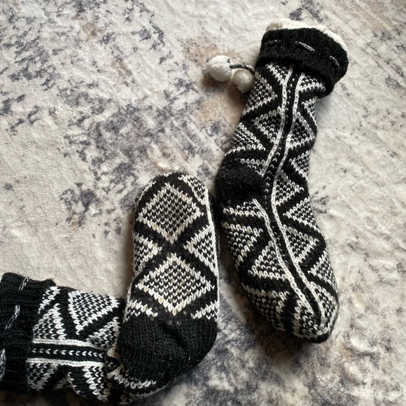 Slipper Socks - Picture 2 of 3